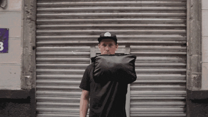 VEER 18 : Packable Bag And Inflatable Camera Cube | Indiegogo